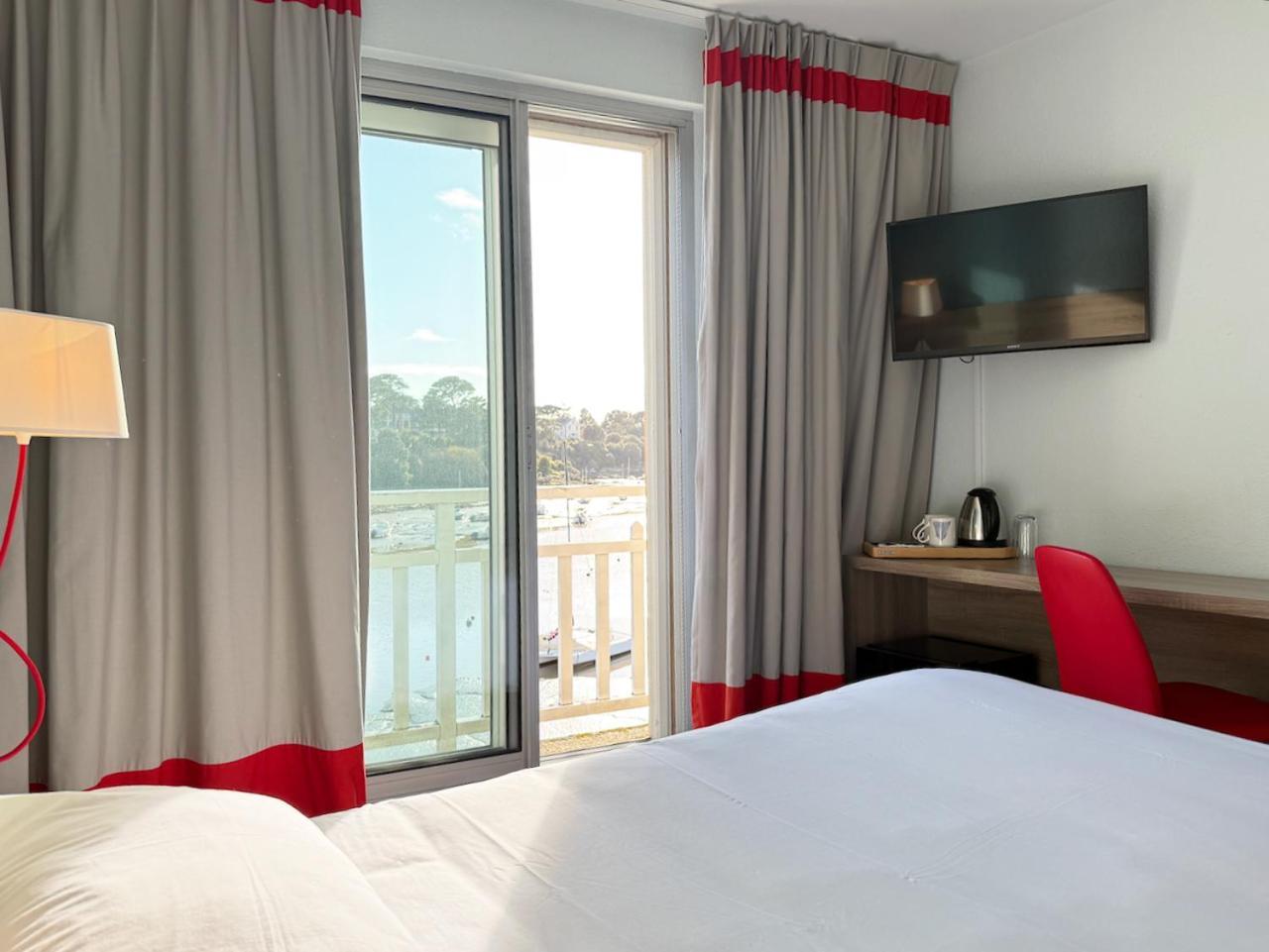 Hotel Beau Soleil ポルニック エクステリア 写真